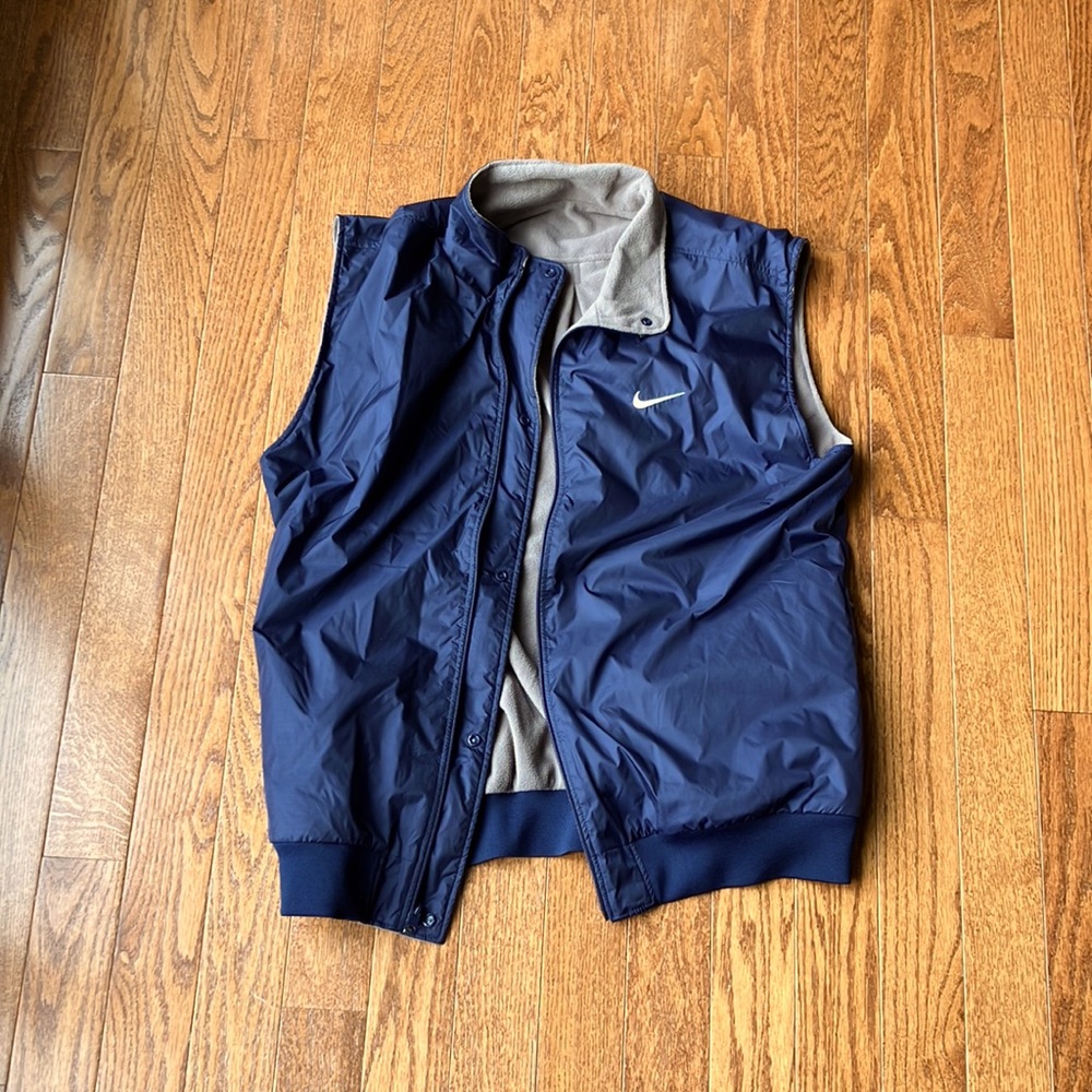 Nike reversible golf vest large